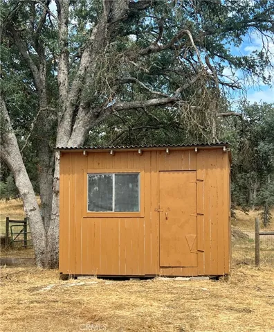 33831 Medford, Auberry, California 93602