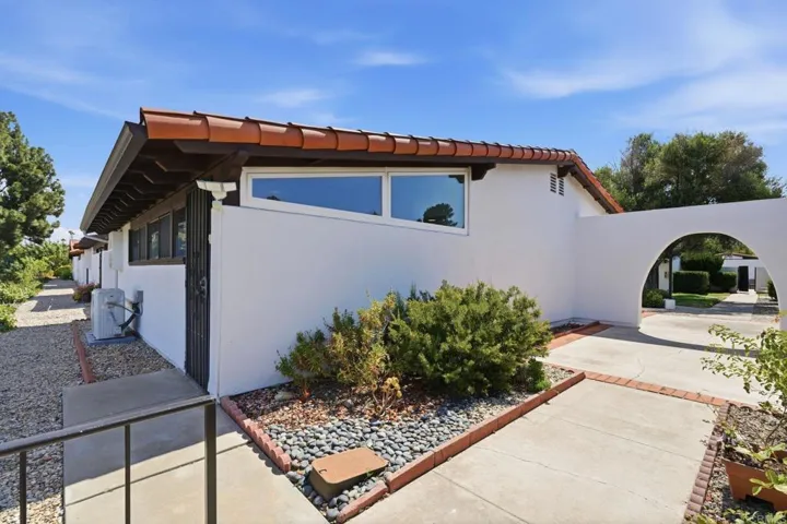 16555 Caminito Vecinos 39, San Diego, California 92128