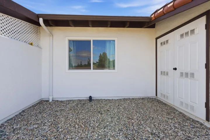 16555 Caminito Vecinos 39, San Diego, California 92128