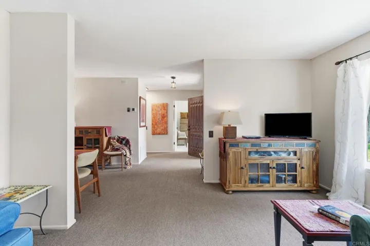 16555 Caminito Vecinos 39, San Diego, California 92128