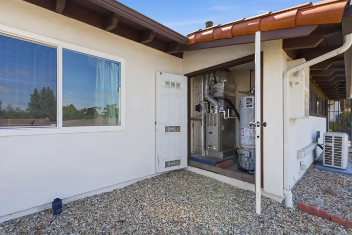 16555 Caminito Vecinos 39, San Diego, California 92128