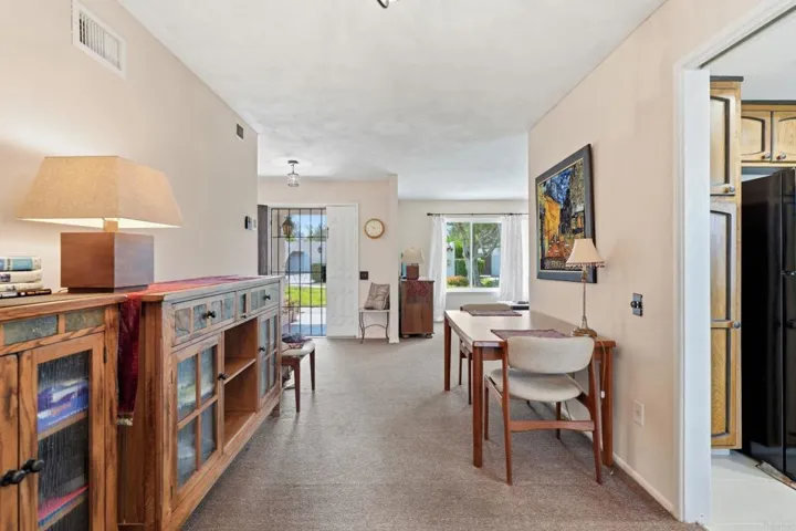 16555 Caminito Vecinos 39, San Diego, California 92128