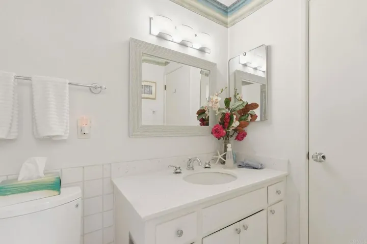 16555 Caminito Vecinos 39, San Diego, California 92128