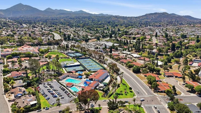 16555 Caminito Vecinos 39, San Diego, California 92128