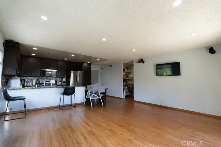 11493 Lev, San Fernando, California 91345