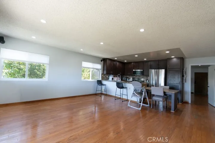 11493 Lev, San Fernando, California 91345