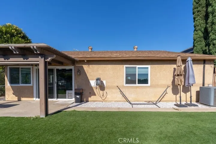 11493 Lev, San Fernando, California 91345