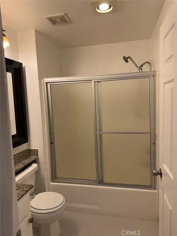 17800 Burbank 204, Encino, California 91316