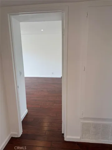 17800 Burbank 204, Encino, California 91316