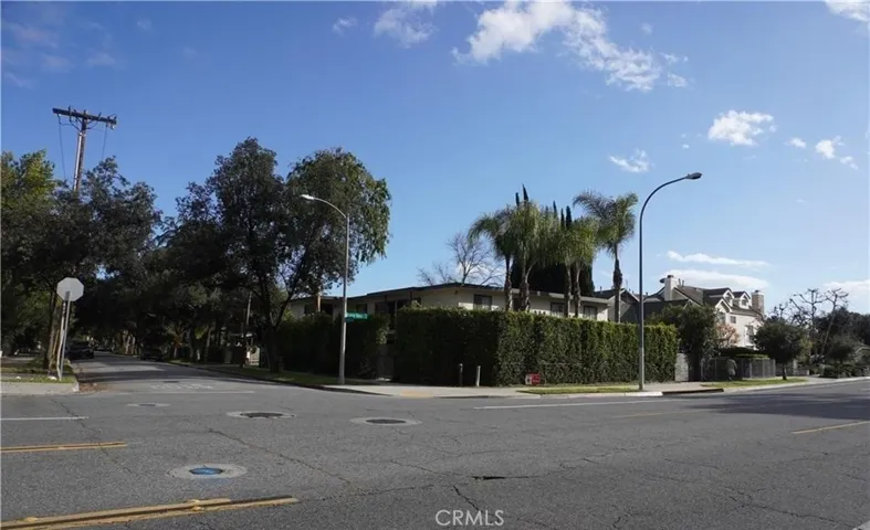 642 N Orange Grove 7, Pasadena, California 91103