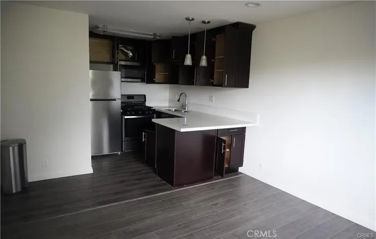 642 N Orange Grove 7, Pasadena, California 91103