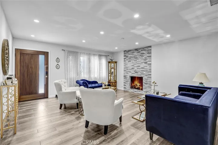 3078 Trinity, Costa Mesa, California 92626