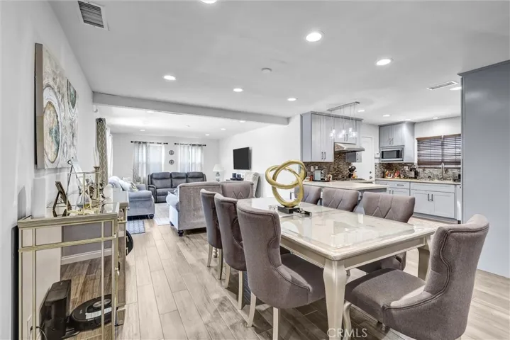 3078 Trinity, Costa Mesa, California 92626