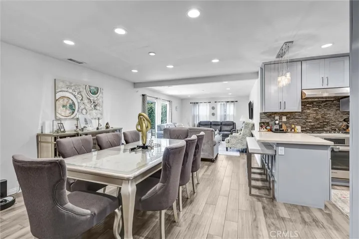 3078 Trinity, Costa Mesa, California 92626