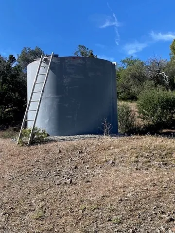 25898 Lakeside Road, Tehachapi, California 93561