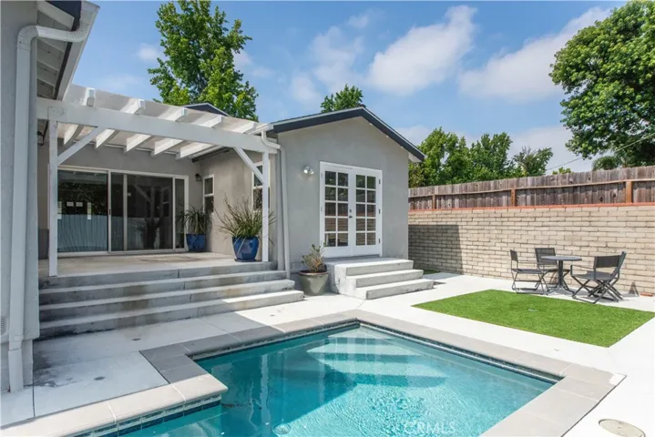 17343 Martha Street, Encino, California 91316
