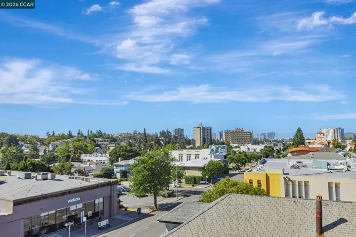 4395 Piedmont Ave P208, Oakland, California 94611
