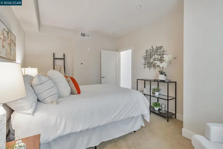 4395 Piedmont Ave P208, Oakland, California 94611