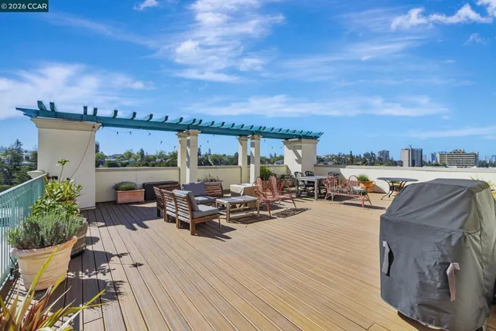 4395 Piedmont Ave P208, Oakland, California 94611