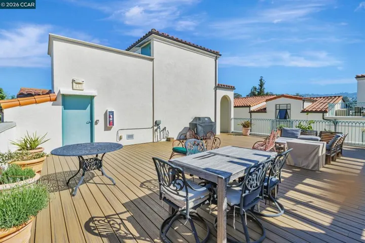 4395 Piedmont Ave P208, Oakland, California 94611