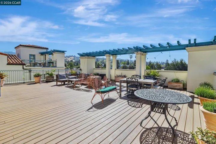 4395 Piedmont Ave P208, Oakland, California 94611