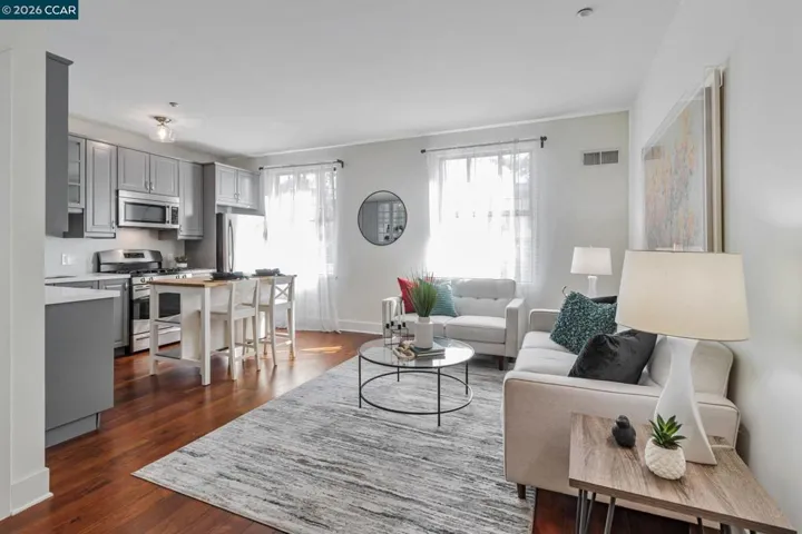 4395 Piedmont Ave P208, Oakland, California 94611
