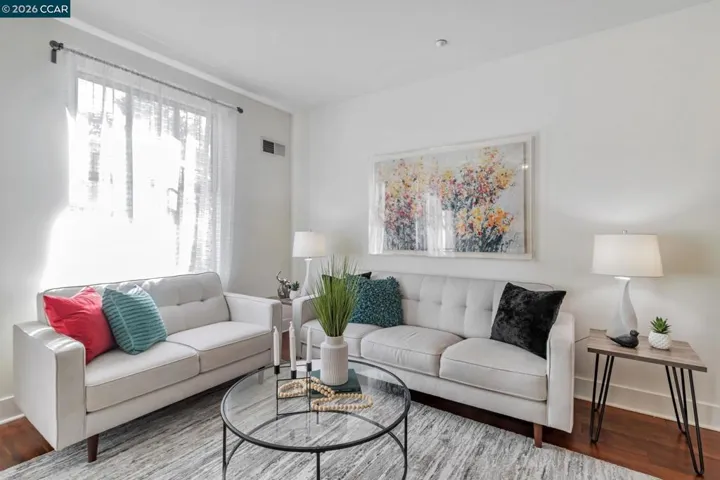 4395 Piedmont Ave P208, Oakland, California 94611