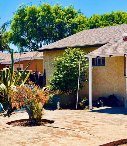2476 Congress St., San Diego, California 92110
