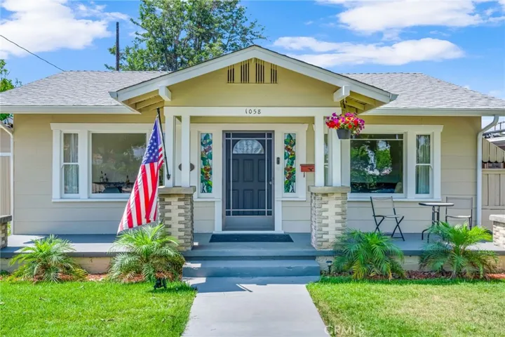 1058 E Almond, Orange, California 92866