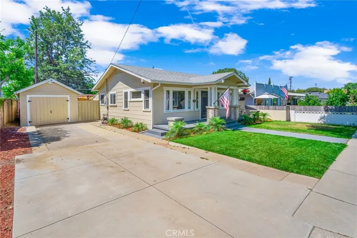 1058 E Almond, Orange, California 92866