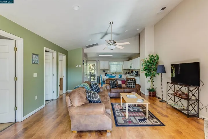 19112 Dyer Ct, Groveland, California 95321
