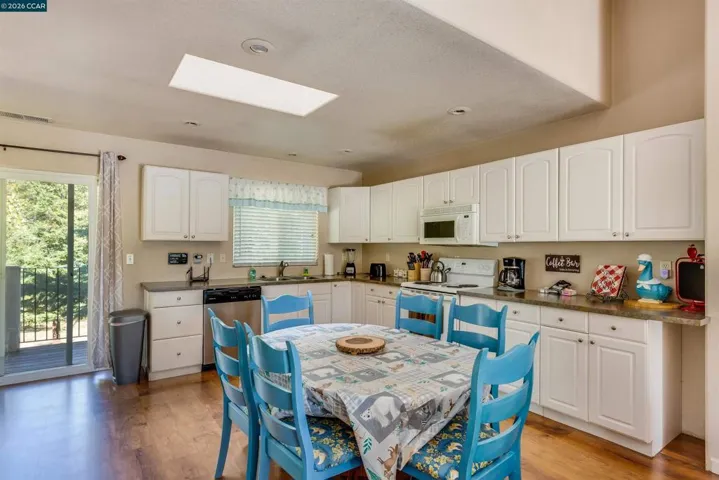 19112 Dyer Ct, Groveland, California 95321