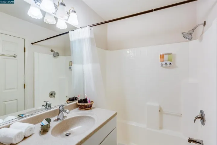 19112 Dyer Ct, Groveland, California 95321