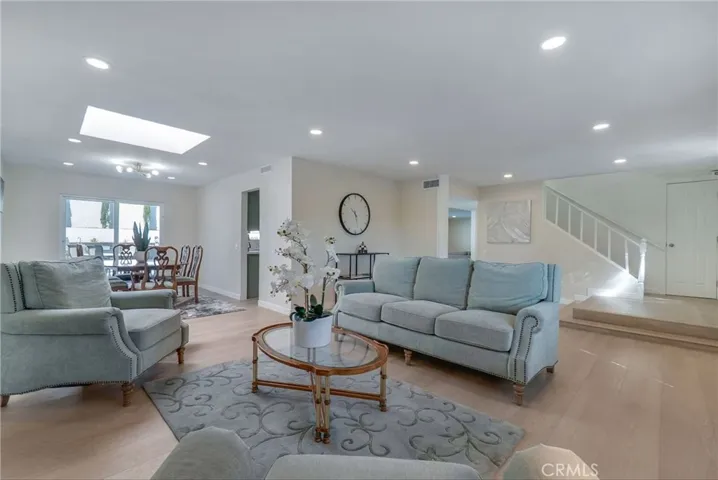 25421 Adriana, Mission Viejo, California 92691