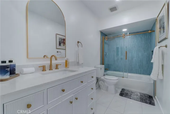 25421 Adriana, Mission Viejo, California 92691