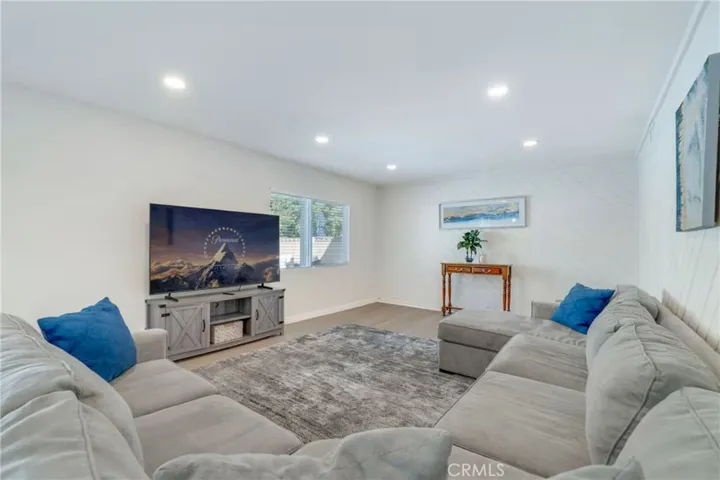 25421 Adriana, Mission Viejo, California 92691