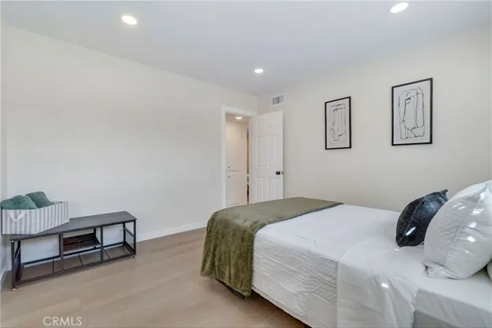 25421 Adriana, Mission Viejo, California 92691