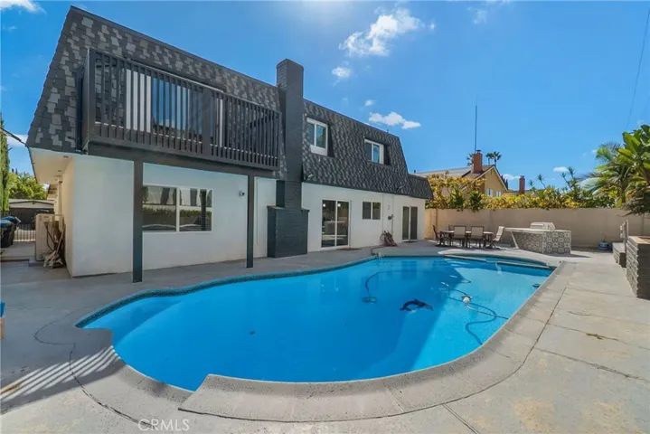 25421 Adriana, Mission Viejo, California 92691