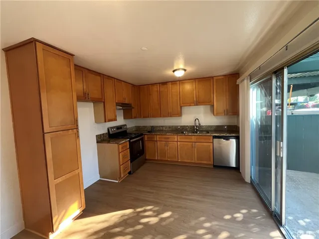 kitchen cabinets and appliances