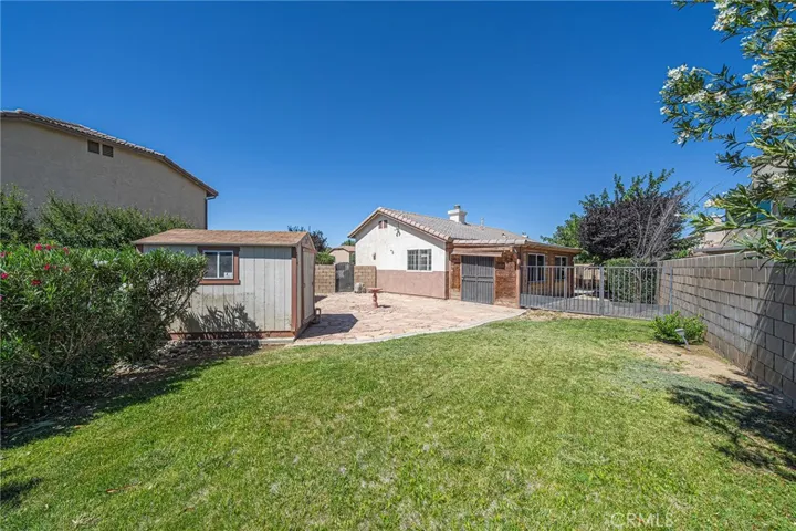 1219 W Holguin Street, Lancaster, California 93534