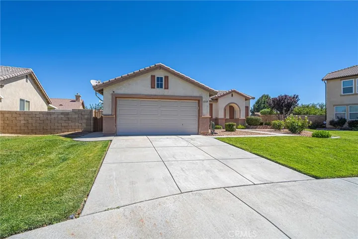 1219 W Holguin Street, Lancaster, California 93534