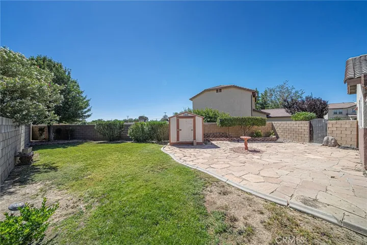 1219 W Holguin Street, Lancaster, California 93534