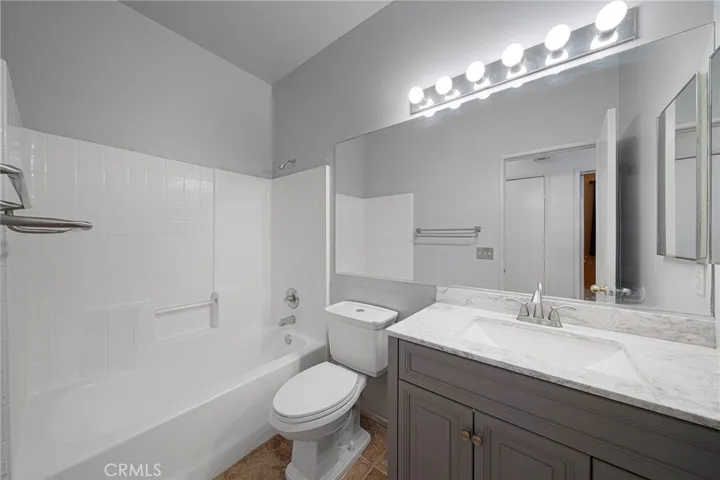 1219 W Holguin Street, Lancaster, California 93534