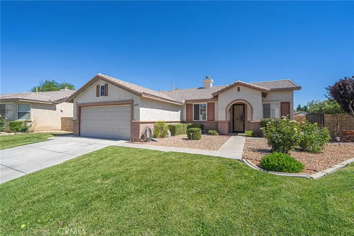 1219 W Holguin Street, Lancaster, California 93534