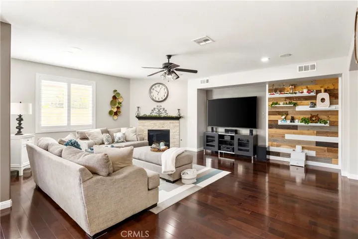 29290 Hartford, Menifee, California 92584