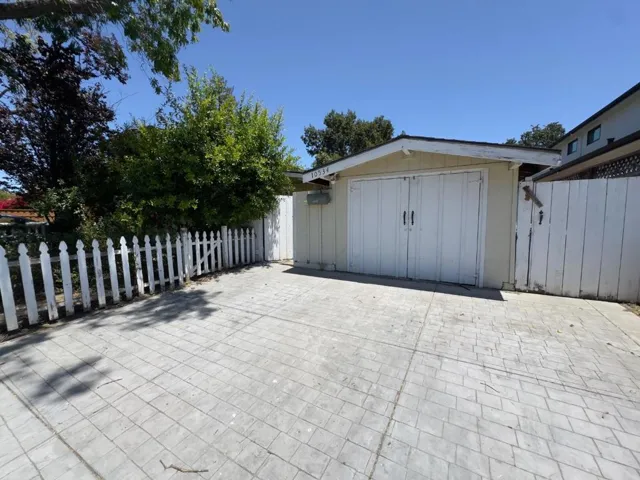 10534 Sterling Boulevard, Cupertino, California 95014