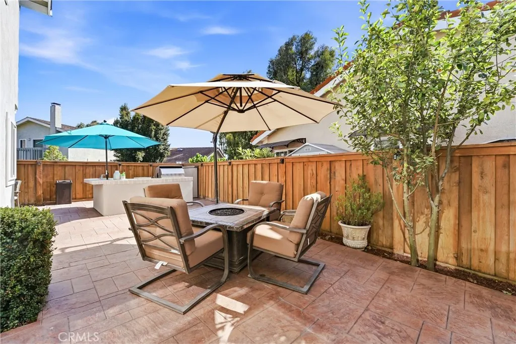 Side yard with fire pit
