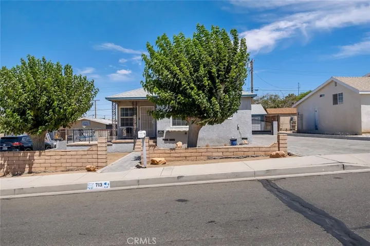 713 Mount Vernon, Barstow, California 92311