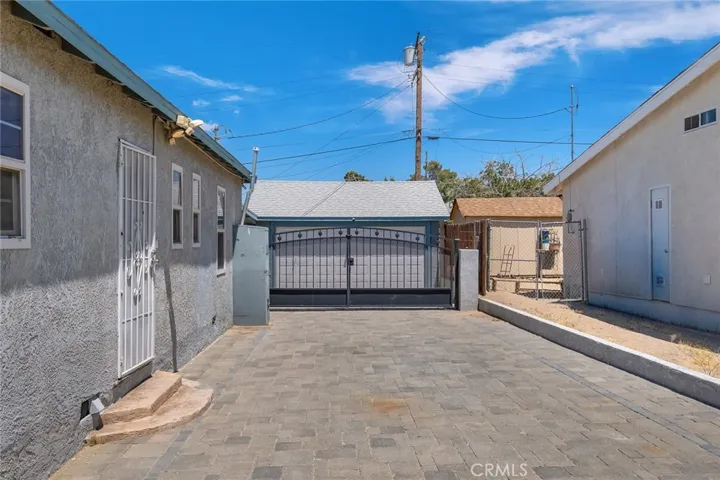 713 Mount Vernon, Barstow, California 92311