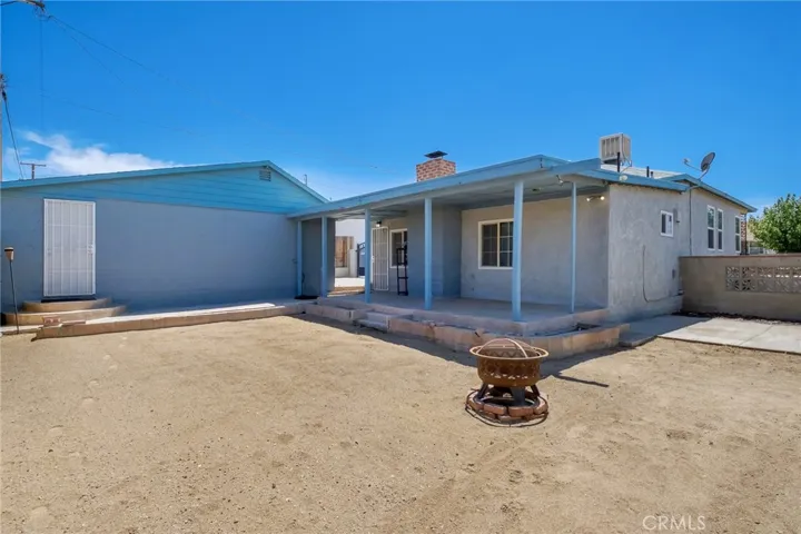 713 Mount Vernon, Barstow, California 92311